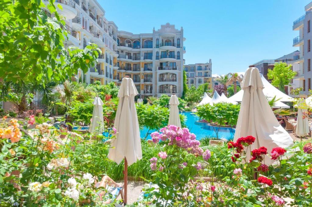 Апарт отель Monte Carlo Солнечный берег Экстерьер фото